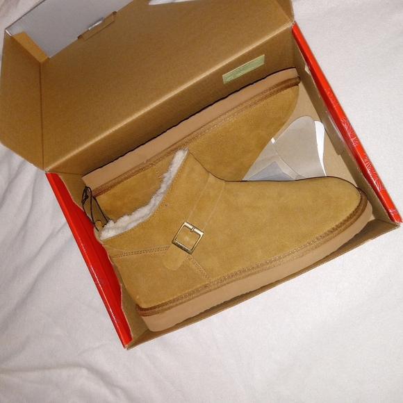 PAWZ Shoes - PAWZ by Bearpaw NWT Hickory Pullon Amy Ankle Boot Woman's Size 11